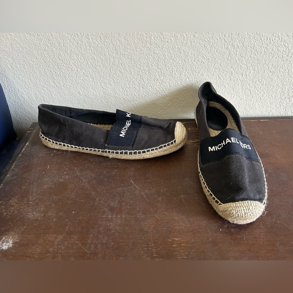 Michael Kors Vicky Slip-On Black White Espadrille Flats Size 8 Women’s Canvas - Picture 2 of 10